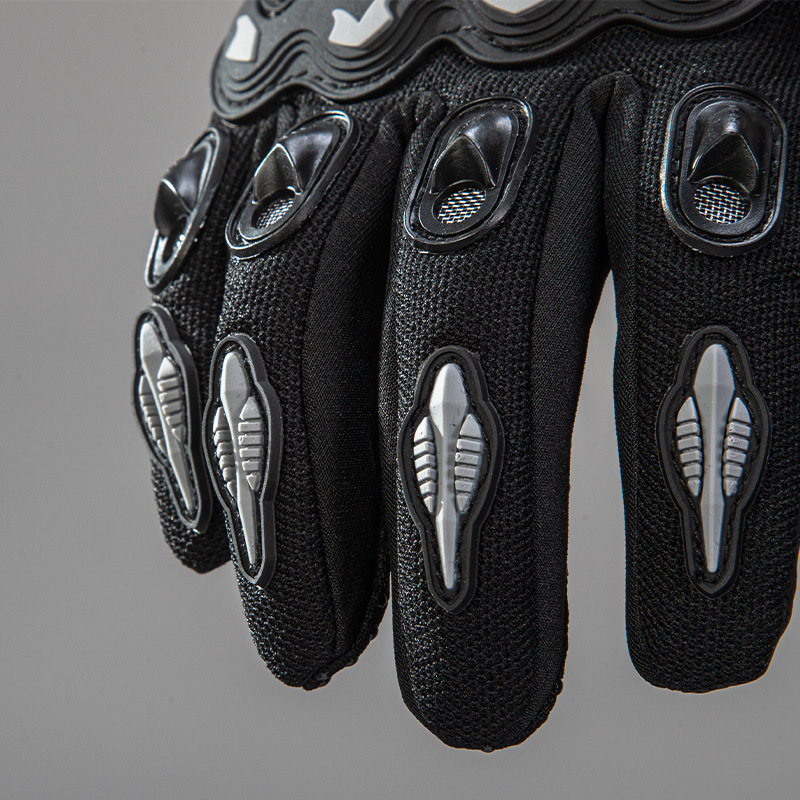 滑り止め加工、衝撃吸収機能付きのバイク用グローブ。硬い素材で - Motorcycle Glove Knuckle のレビューと価格